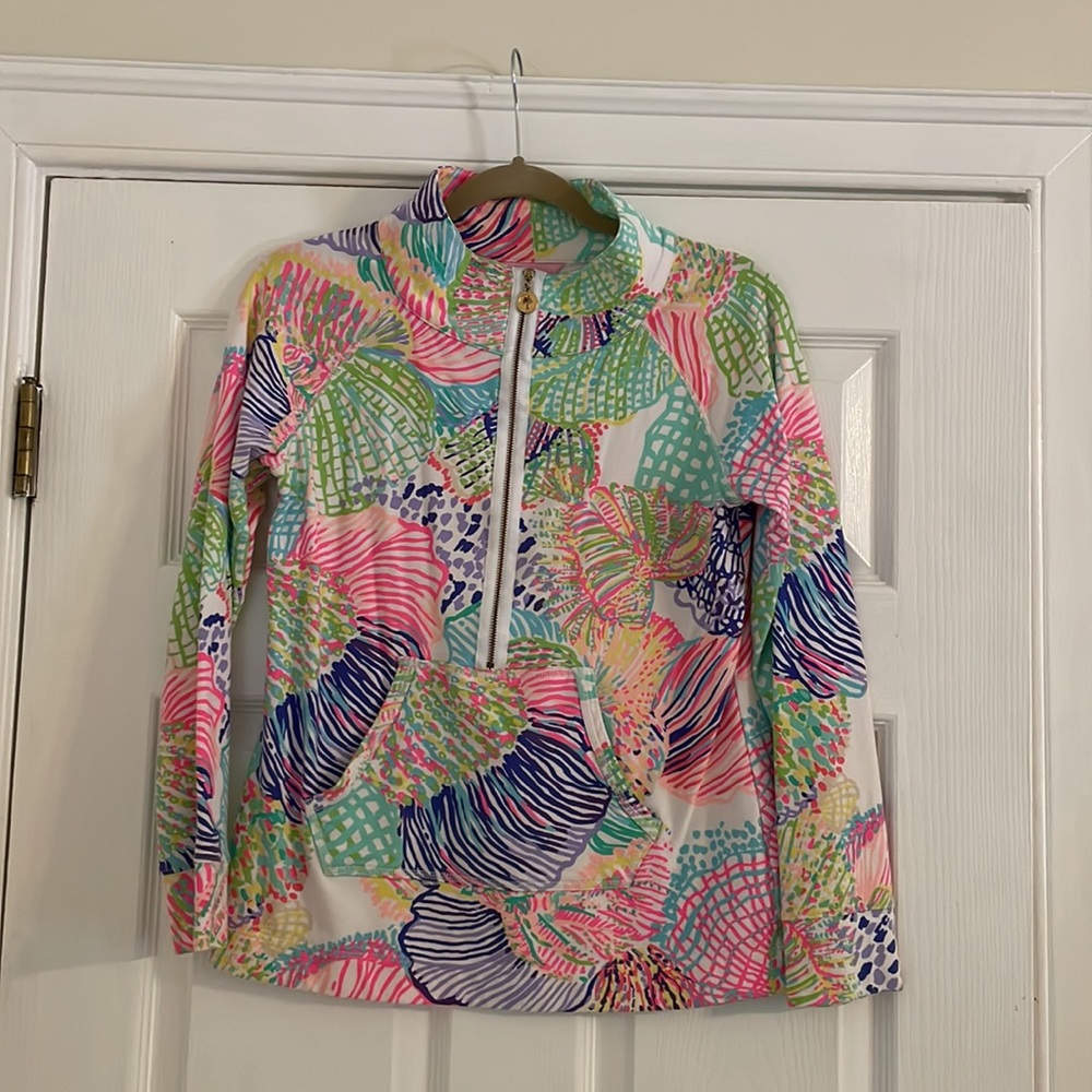 EUC Lilly Pulitzer popover.